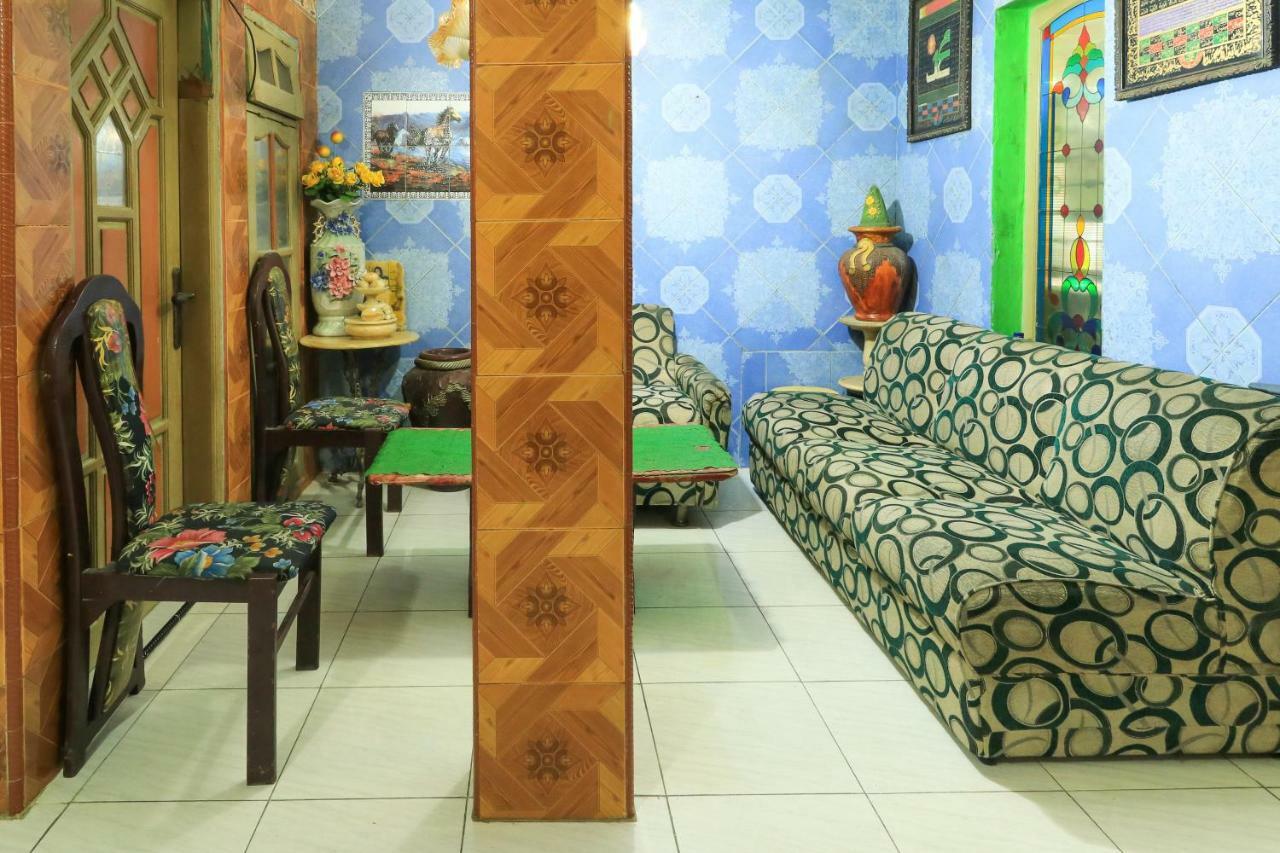 Dharmawati Homestay Syariah At Terminal Purabaya Waru Ngoại thất bức ảnh