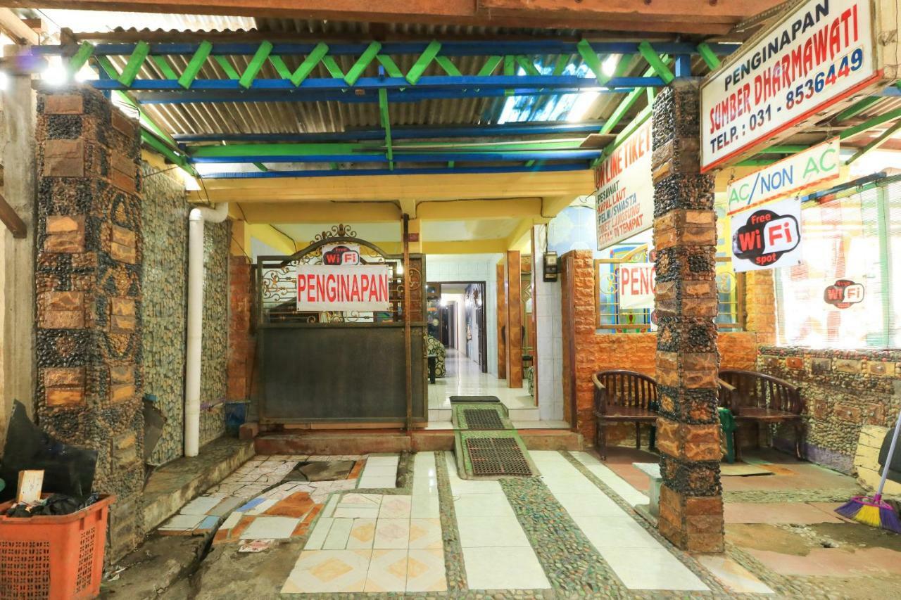 Dharmawati Homestay Syariah At Terminal Purabaya Waru Ngoại thất bức ảnh